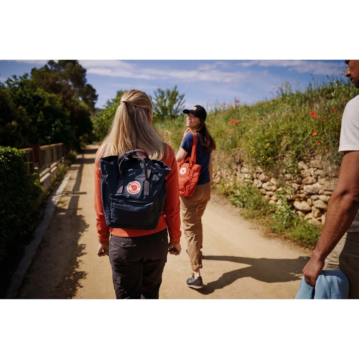 FJÄLLRÄVEN Fjällräven Kånken Totepack Bag 14L - Navy 11 FJÄLLRÄVEN Fjällräven Kånken Totepack Bag 14L - Navy - Image 9