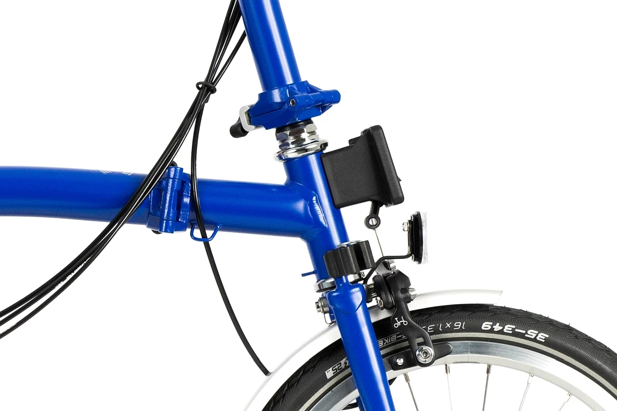 Brompton C Line Utility - 3-Speed - High Bar - Telescopic Seatpost - Dynamo - 16" Folding Bike - 2022 - Picadilly Blue Matt 7 Brompton C Line Utility - 3-Speed - High Bar - Telescopic Seatpost - Dynamo - 16" Folding Bike - 2022 - Picadilly Blue Matt - Image 5