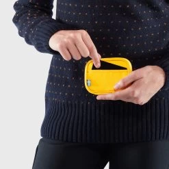 FJÄLLRÄVEN Fjällräven Kanken Card Wallet - Sky Blue -Cycle Parts Shop fjaellraeven kanken card wallet 7 1130034