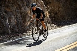 Liv LANGMA ADVANCED SL - Dura Ace Di2 Womens Road Bike - 2022 - Artic Light / Chrome -Cycle Parts Shop langma advanced sl da 5 1115258