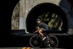 Liv LANGMA ADVANCED SL - Dura Ace Di2 Womens Road Bike - 2022 - Artic Light / Chrome -Cycle Parts Shop langma advanced sl da 6 1115259