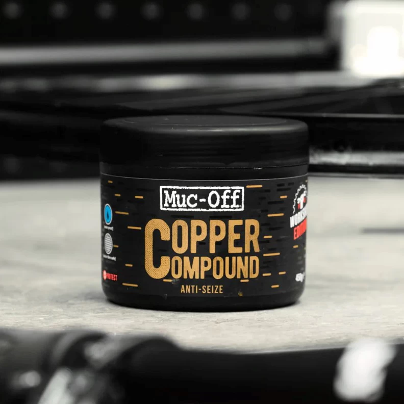 Muc-Off Copper Compound Assembly Paste 450g 4 Muc-Off Copper Compound Assembly Paste 450g - Image 2
