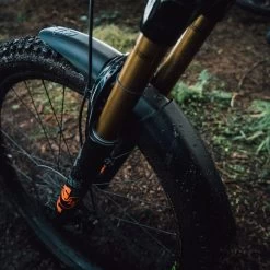 Mudhugger EVO Bolt-On Long Front Fender 13 Mudhugger EVO Bolt-On Long Front Fender -Cycle Parts Shop mudhugger evo bolt on long vorderrad schutzblech5 1201490