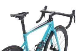 BMC TEAMMACHINE SLR01 THREE - Carbon Roadbike - 2023 - Turquoise / Black -Cycle Parts Shop teammachine slr01 three detail 09 1412175