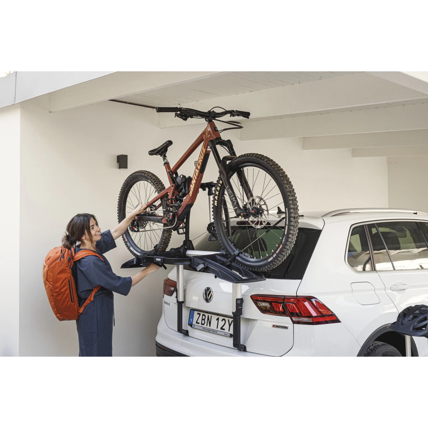 Thule OutWay Platform 2 - Boot Bike Rack For 2 Bikes - Aluminium 11 Thule OutWay Platform 2 - Boot Bike Rack For 2 Bikes - Aluminium - Image 9