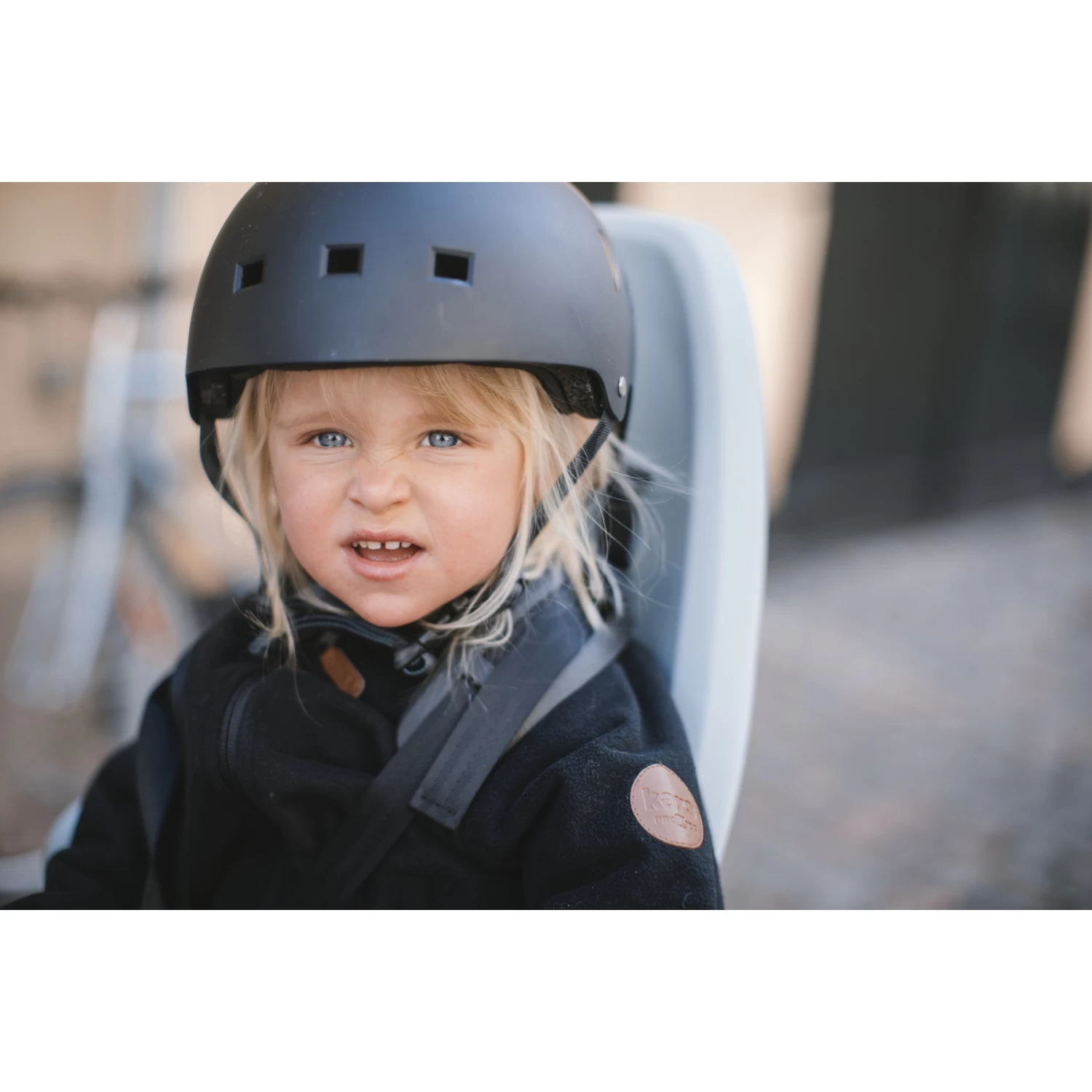 Thule Yepp 2 Maxi Rack Mount Child Bike Seat - Alaska 12 Thule Yepp 2 Maxi Rack Mount Child Bike Seat - Alaska - Image 10