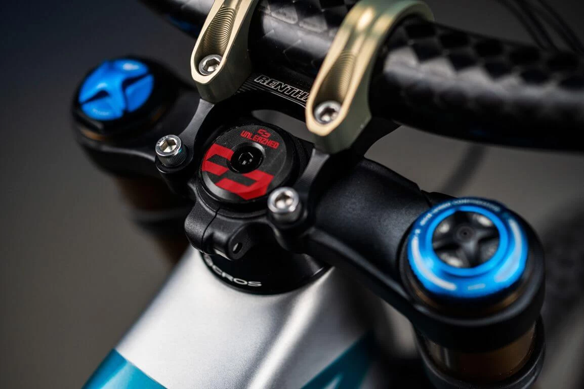 Unleazhed Unloose Al01 Ahead Cap - Red 6 Unleazhed Unloose Al01 Ahead Cap - Red - Image 4